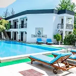 Blue Bay (adults Only) ホテル 3*